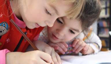 Enfants à l'école